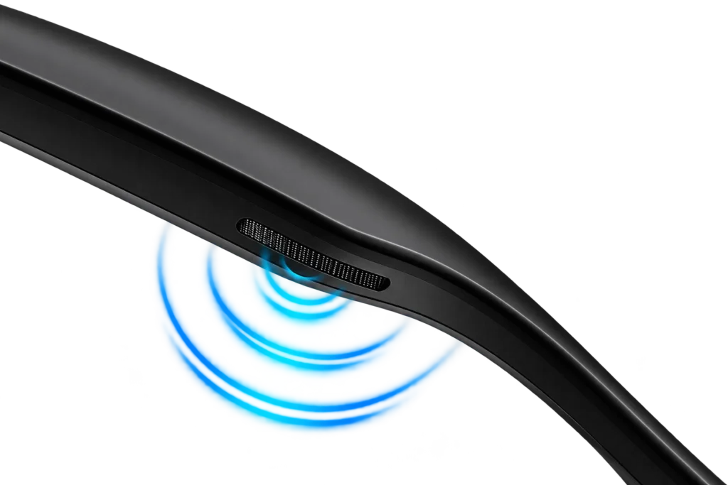 Détail du haut-parleur ouvert intégré à la branche des lunettes NYRIX Smart Glasses